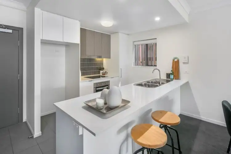 Fourth view of Homely unit listing, 18/66 Waldheim Street, Annerley QLD 4103