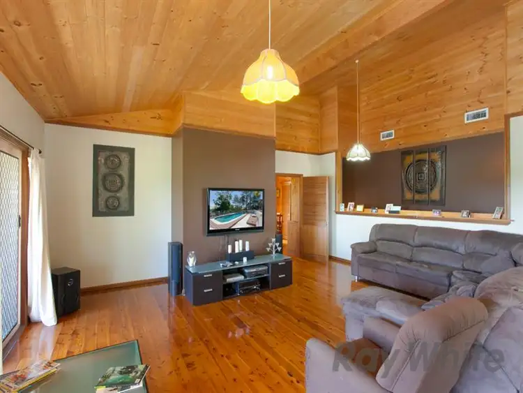 Seventh view of Homely house listing, 7 Roshan Close, Whitebridge NSW 2290