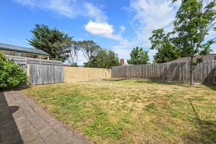 Fifth view of Homely unit listing, 15/5 McIntosh Court, Aspendale Gardens VIC 3195