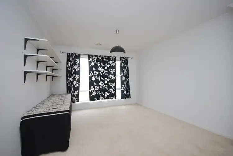 Fifth view of Homely house listing, 18 Macquarie Close, Delacombe VIC 3356