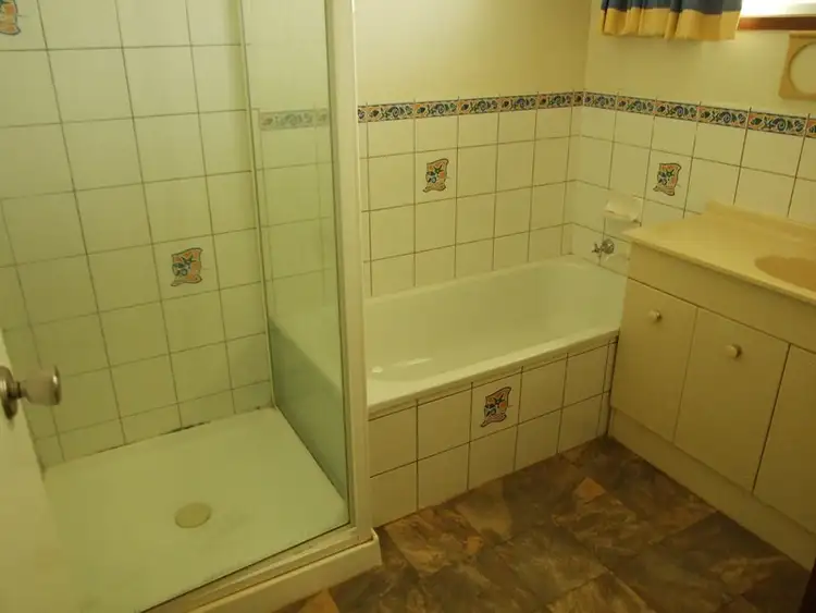 Fifth view of Homely house listing, 2 Robin Road, Longreach QLD 4730