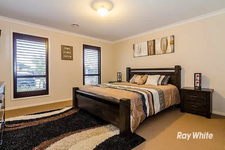Seventh view of Homely house listing, 5 Pandora Drive, Cranbourne West VIC 3977