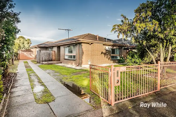 42 Lurline Street, Cranbourne VIC 3977