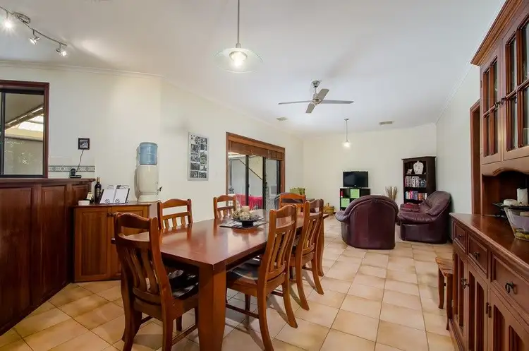 Fifth view of Homely house listing, 2 Westlands Court, Mount Gambier SA 5290