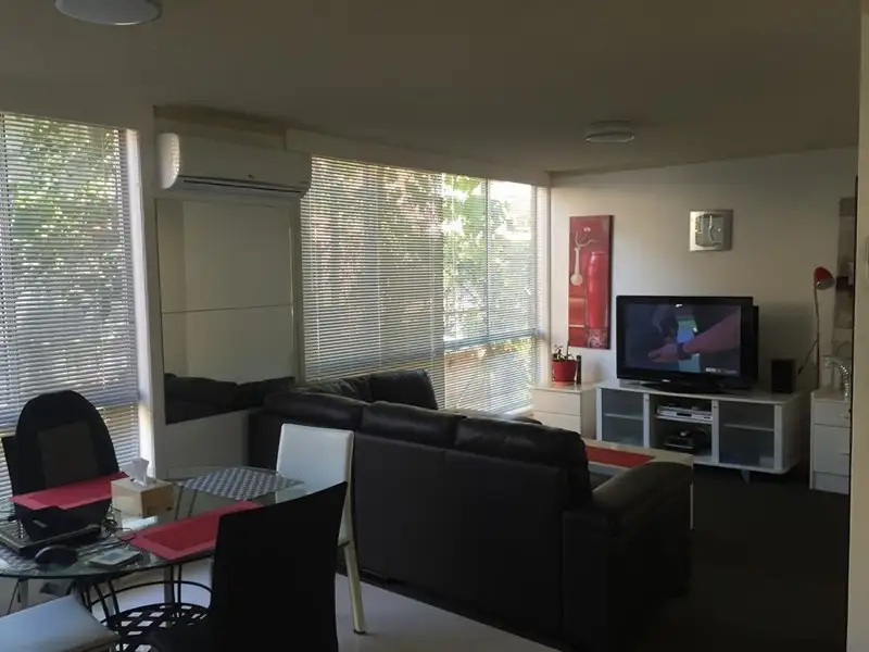 Main view of Homely apartment listing, 2/17 Darrambal Street, Chevron Island QLD 4217