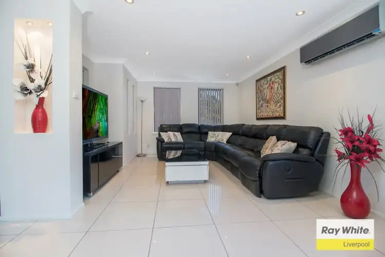 Fourth view of Homely house listing, 3 Cayley Place, Horningsea Park NSW 2171
