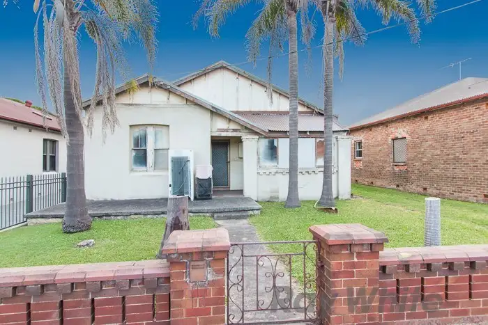 32 Vine Street, Mayfield NSW 2304