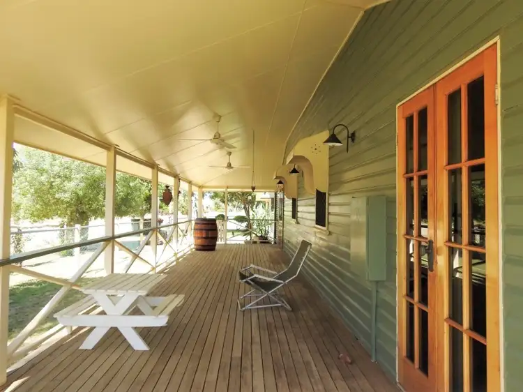 17 Brolga Street, Longreach QLD 4730