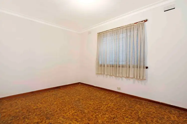 Sixth view of Homely house listing, 2 Joan Court, Reservoir VIC 3073