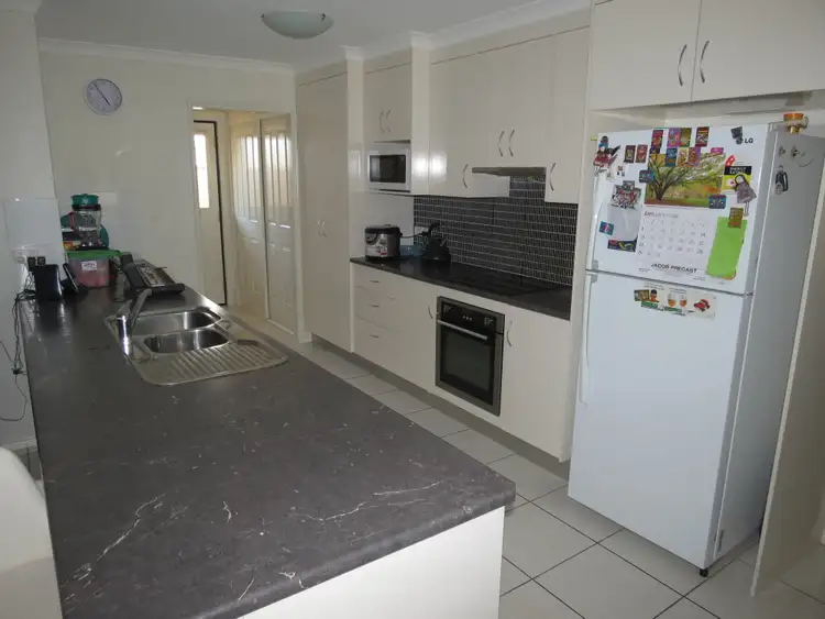 Second view of Homely house listing, 5 Highlands Court, Emerald QLD 4720