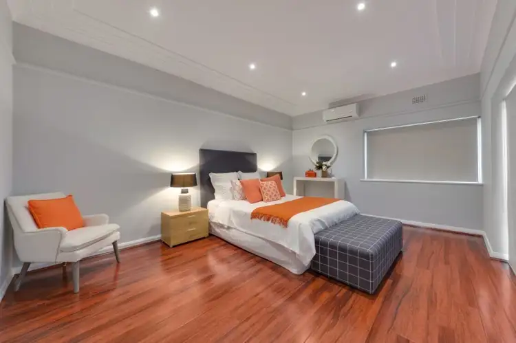 1/38 Surrey Street, Minto NSW 2566