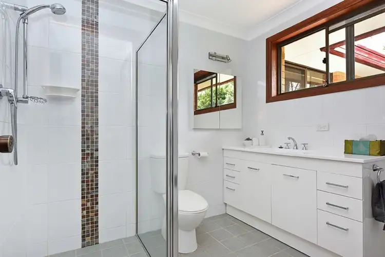 Sixth view of Homely house listing, 2 Bushlands Place, Hornsby Heights NSW 2077