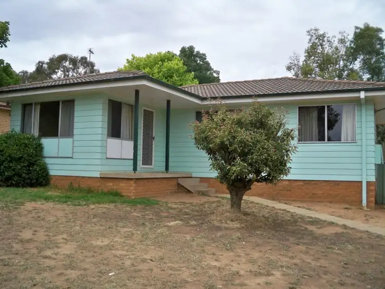 22 Jindalee Court, Cowra NSW 2794