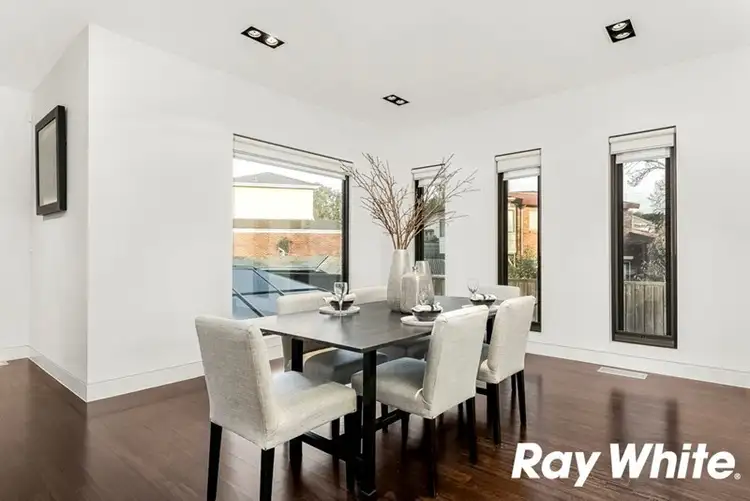 Fourth view of Homely house listing, 5 Ashbury Court, Mount Waverley VIC 3149