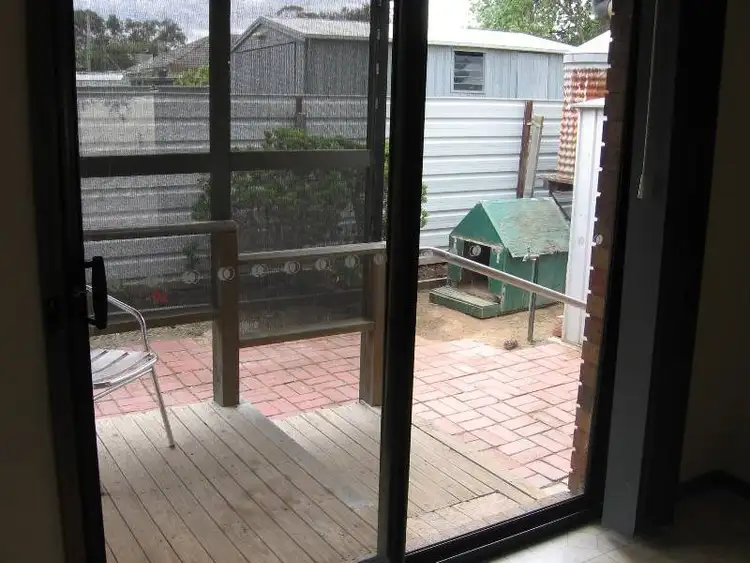 Sixth view of Homely house listing, 2/13 Hart Street, Rochester VIC 3561