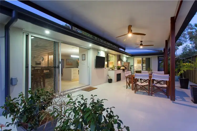 25 Tait Street, Tewantin QLD 4565