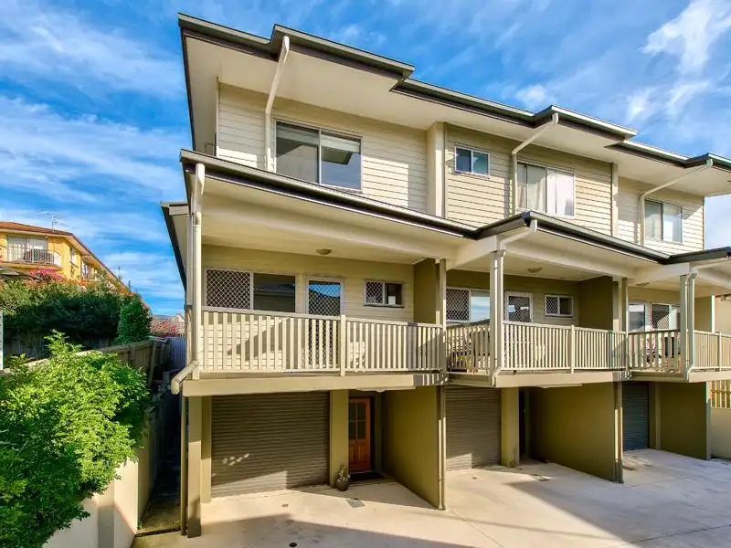 Main view of Homely house listing, 1/18 Lothian Street, Annerley QLD 4103