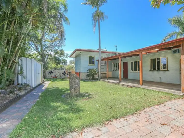 2 Brooke Avenue, Southport QLD 4215