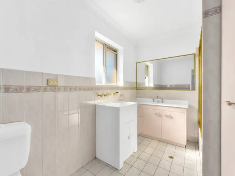 Fifth view of Homely apartment listing, 9/63 Shakespeare Street, Coorparoo QLD 4151