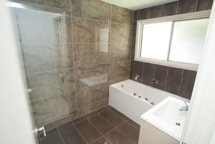 Sixth view of Homely house listing, 2 Malinya Place, Wishart QLD 4122