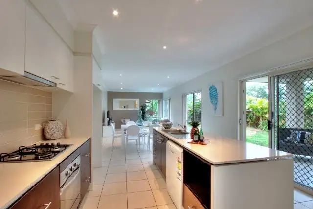 Sixth view of Homely house listing, 18 Coneybeer Place, Eight Mile Plains QLD 4113
