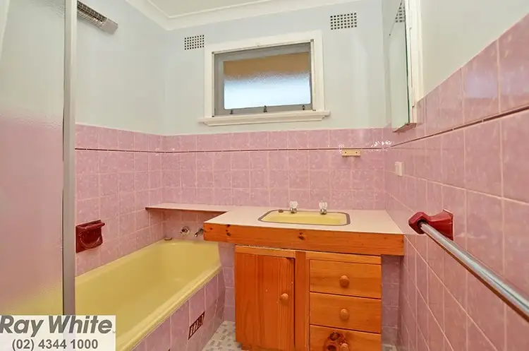 Seventh view of Homely house listing, 2 Robin Crescent, Woy Woy NSW 2256