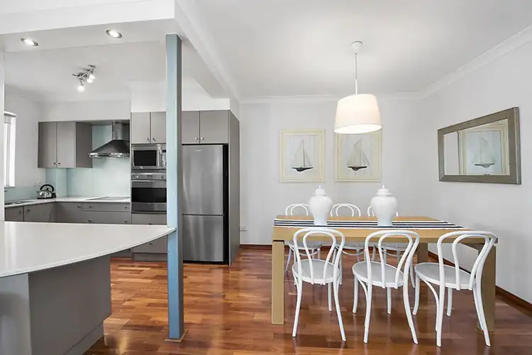 Third view of Homely apartment listing, 4/1 Boronia Street, Wollstonecraft NSW 2065