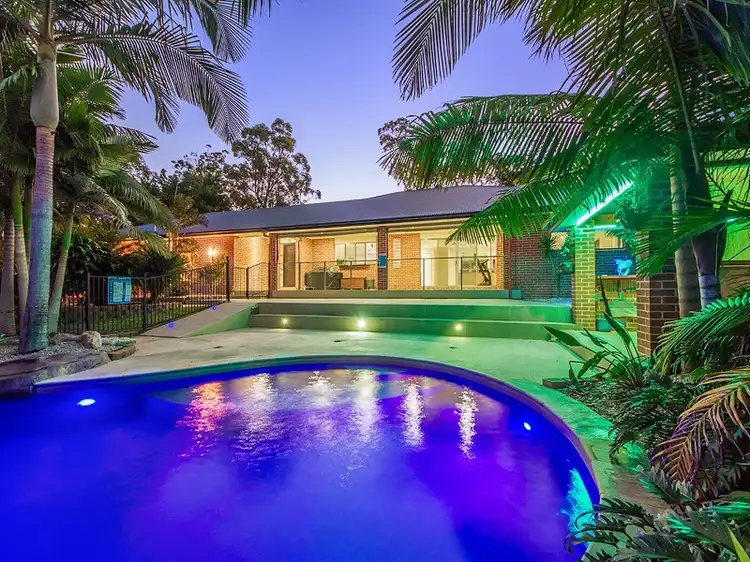 6 Lilac Way, Gaven QLD 4211