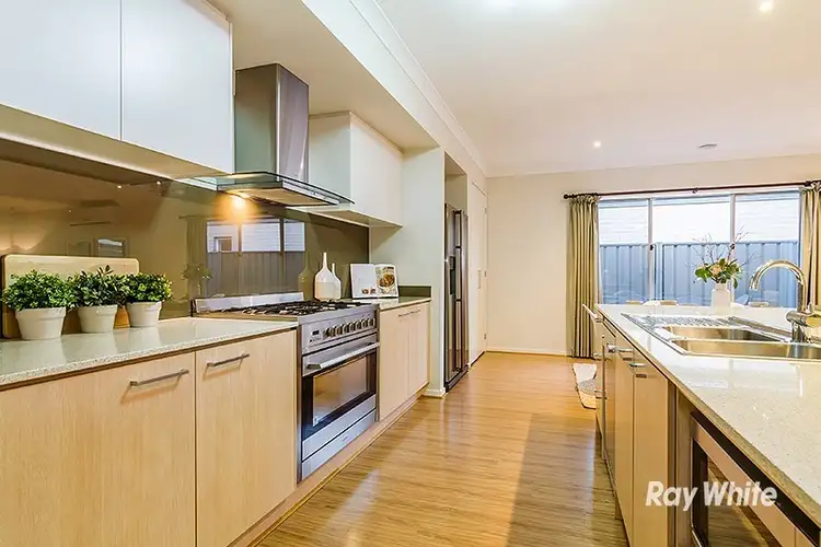 Fifth view of Homely house listing, 9 Taradale Street, Cranbourne North VIC 3977