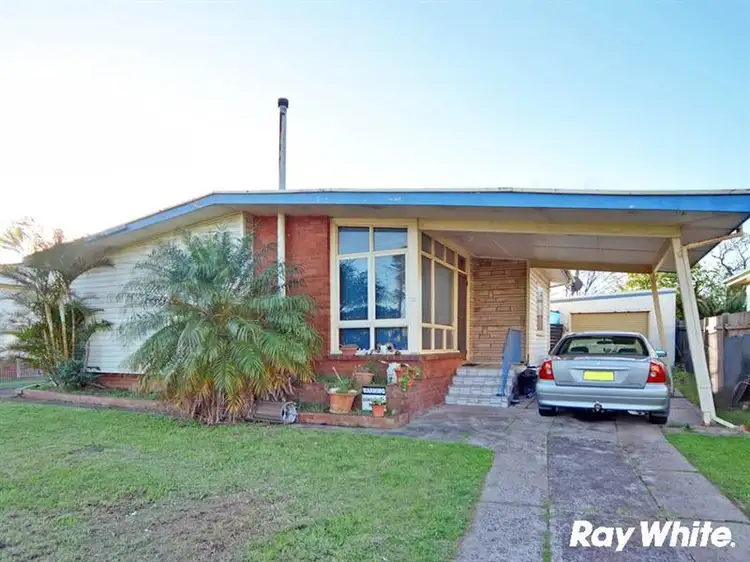12 Grimmett Street, Warilla NSW 2528