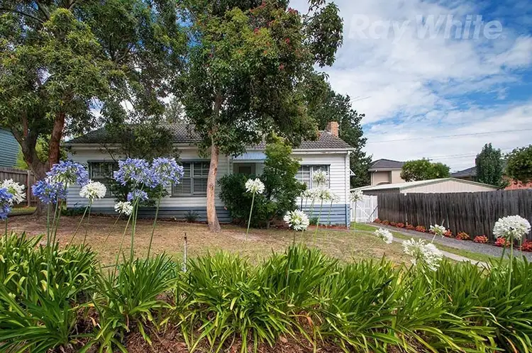 2 HARTLEY Road, Croydon VIC 3136