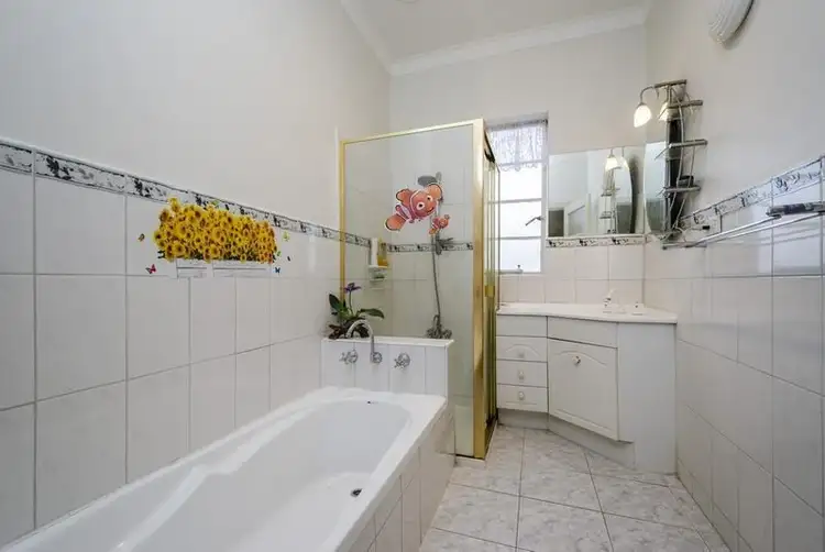 Seventh view of Homely house listing, 17 Erica Avenue, St Albans VIC 3021