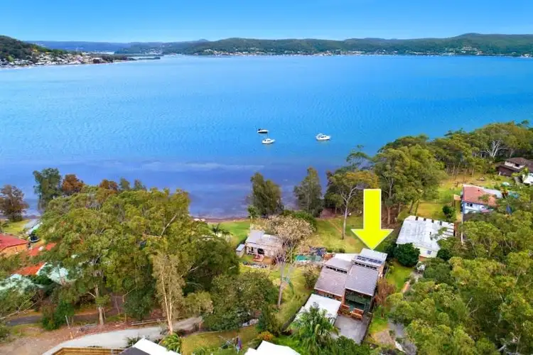 Main view of Homely house listing, 1/309 Avoca Drive, Green Point NSW 2251