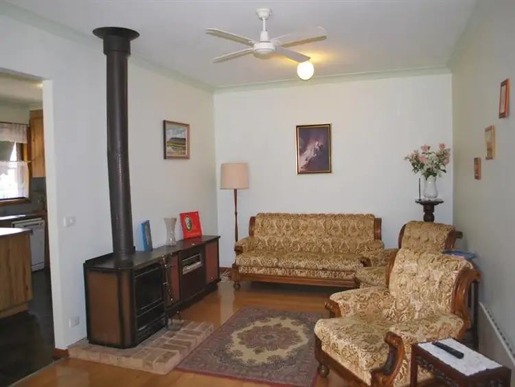 Seventh view of Homely house listing, 184 Myrtle Street, Myrtleford VIC 3737
