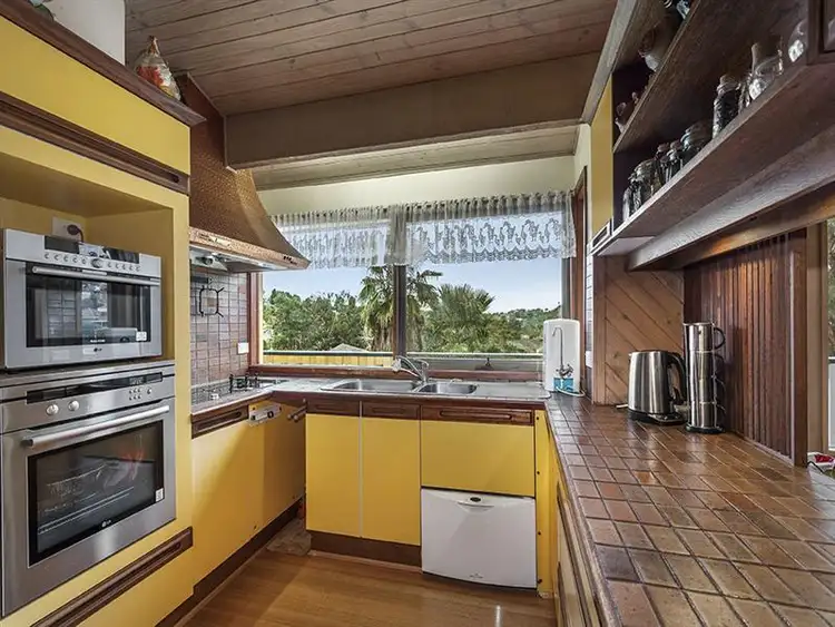 Sixth view of Homely house listing, 2 The Nook, Doncaster East VIC 3109