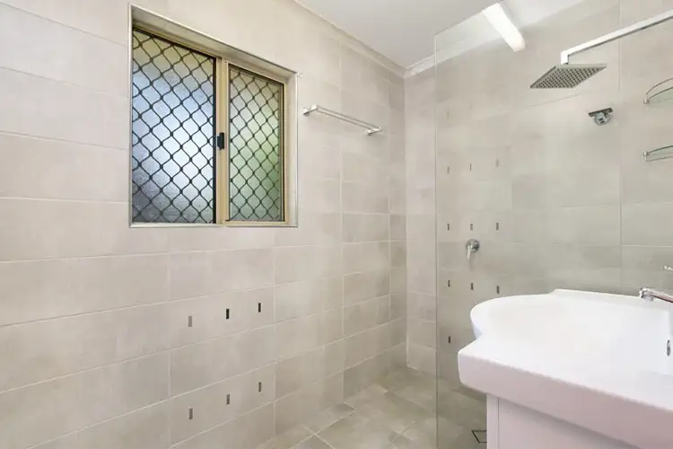 Fifth view of Homely house listing, 2/133 Castile Crescent, Edens Landing QLD 4207