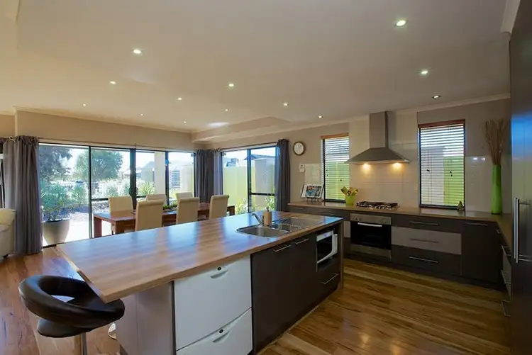Seventh view of Homely house listing, 2 Melaleuca Lane, Baldivis WA 6171