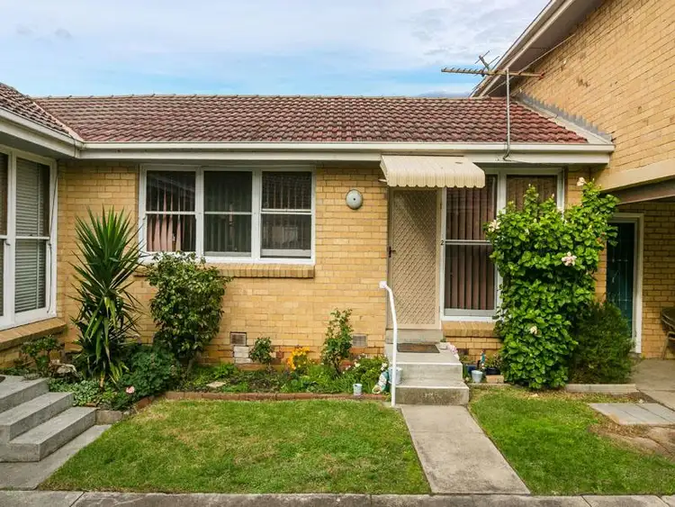 Main view of Homely unit listing, 2/219 Como Parade East, Parkdale VIC 3195