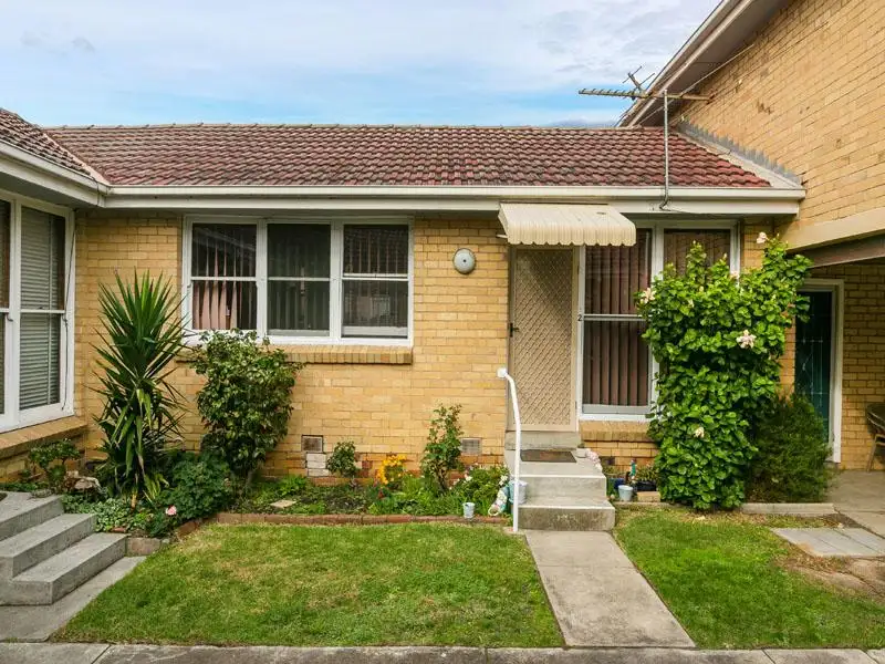 Main view of Homely unit listing, 2/219 Como Parade East, Parkdale VIC 3195