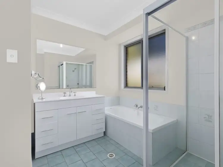 Seventh view of Homely house listing, 4a Shannon Parade, Berkeley Vale NSW 2261