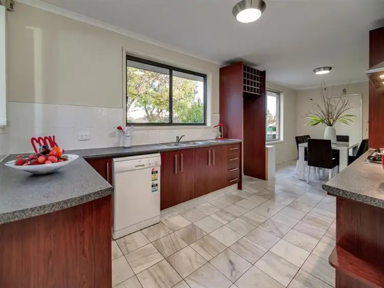 Sixth view of Homely house listing, 8 Athol Avenue, Bundoora VIC 3083