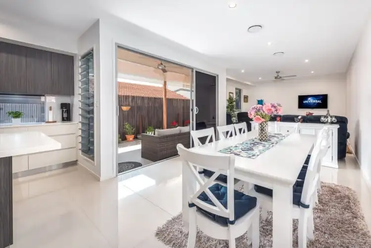 Second view of Homely other listing, 2/9 Nankeen Avenue, Paradise Point QLD 4216