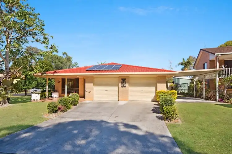 86 Melaleuca Drive, Yamba NSW 2464