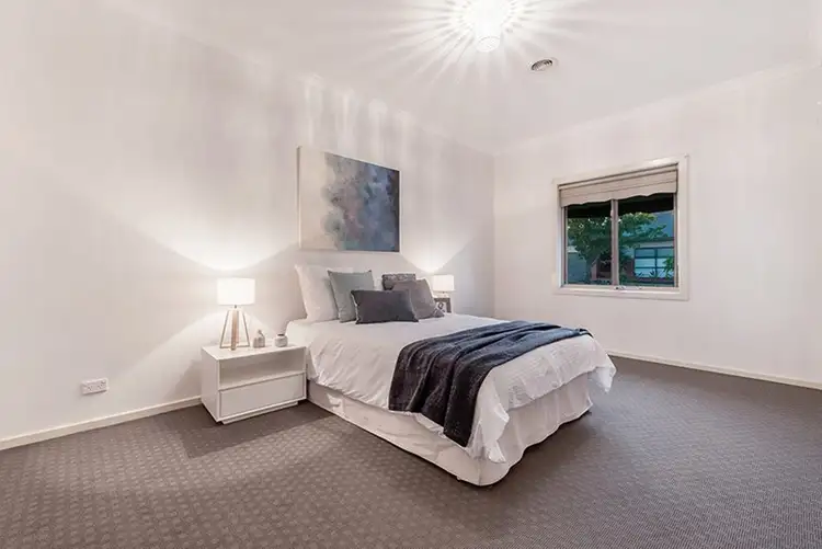 Sixth view of Homely house listing, 20 Earlston Place, Craigieburn VIC 3064