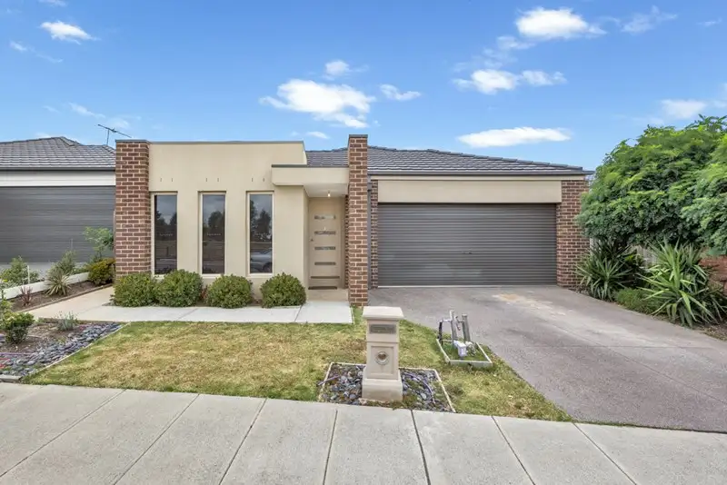 Main view of Homely house listing, 33 Whitelight Avenue, Epping VIC 3076