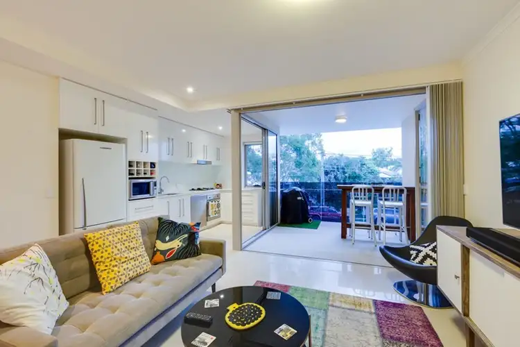 Main view of Homely unit listing, 5/335 Riding Road, Balmoral QLD 4171