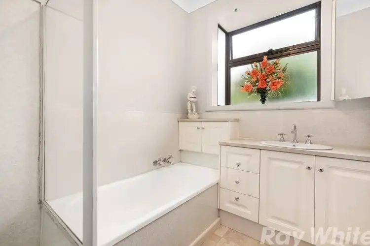 Sixth view of Homely house listing, 18 Keets Court, Springvale VIC 3171