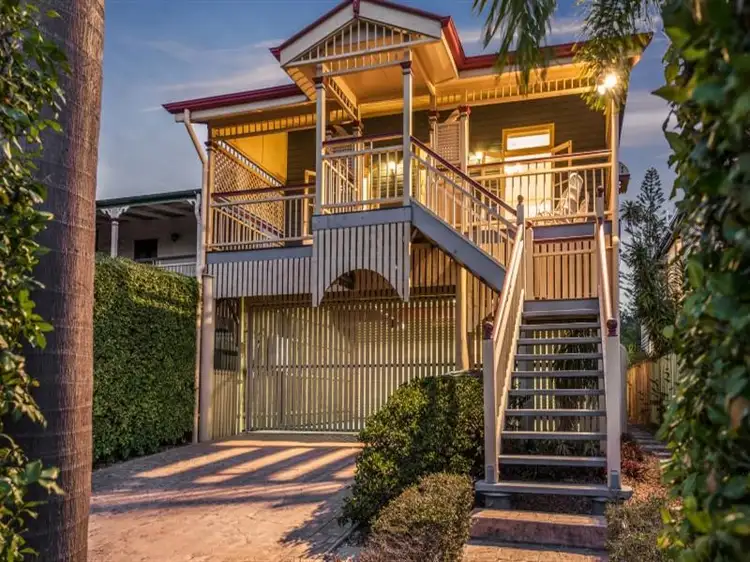 28 Coronation Street, Bardon QLD 4065