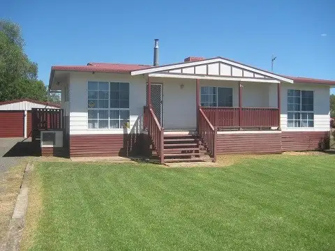 4 Dubbo Lane, Coonamble NSW 2829