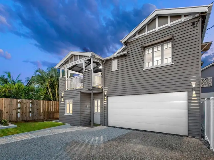 15 Bradley Avenue, Kedron QLD 4031